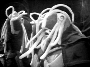 Image 4 of this episode (bridge)